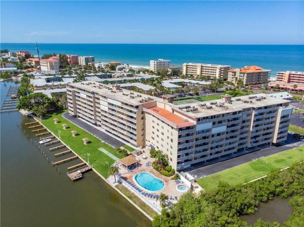 קלירווטר ביץ' Bayshore Yatch Tennis Condo 2Br 3 Beds, Walking Distance To Beautiful Quite Beach מראה חיצוני תמונה