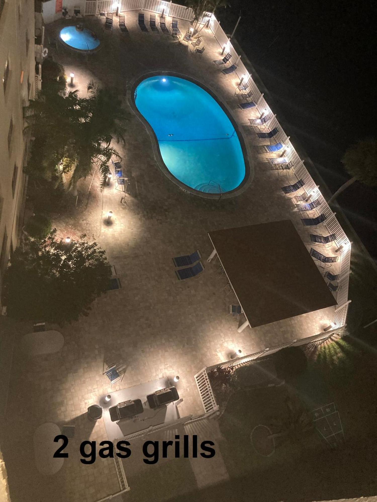 קלירווטר ביץ' Bayshore Yatch Tennis Condo 2Br 3 Beds, Walking Distance To Beautiful Quite Beach מראה חיצוני תמונה